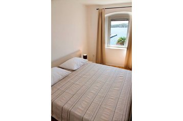 Croaţia Privát Šibenik, Exteriorul